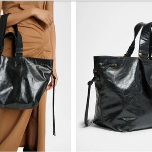 Elegant Black Leather Shoulder Bag